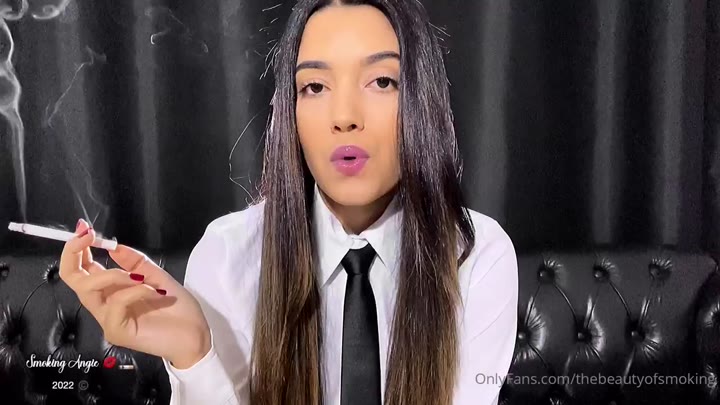 Smoking Angie OnlyFans Leak