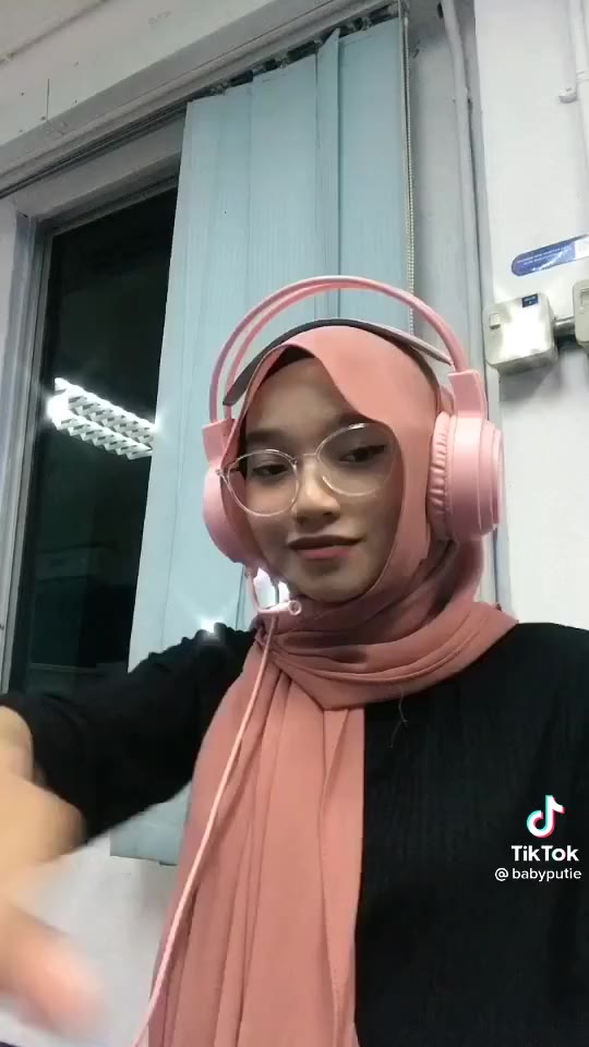 Video Bokep Viral Tiktokers Babyputie Sepongannya Enak