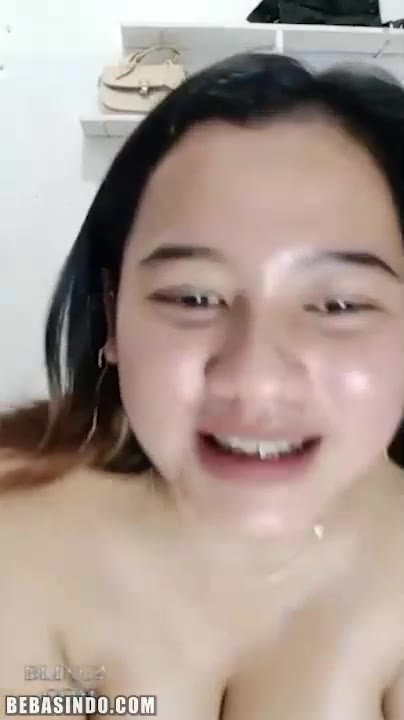 Bokep Indo Bebby Moy Live Colmek Barbar BLING2