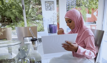 Hijab Hookup – Busty Muslim Babe Babi Star