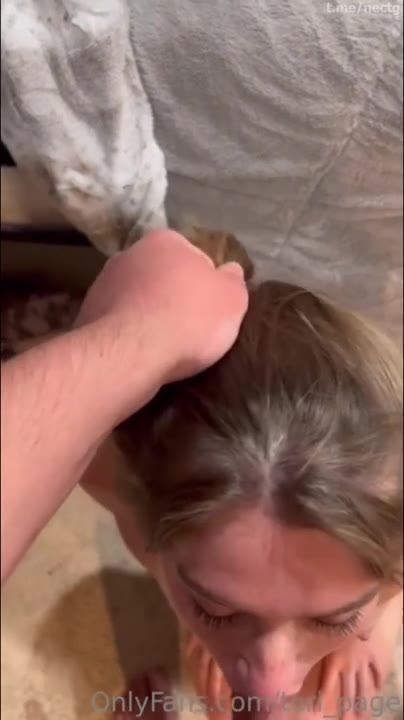 leaked twitch streamer gives a head