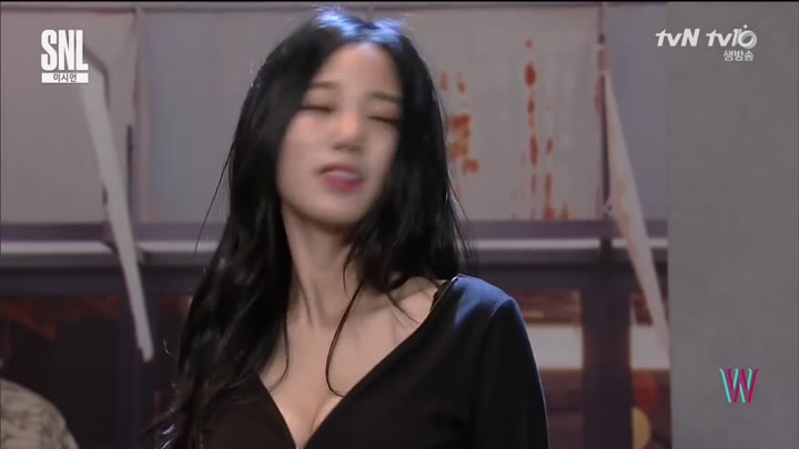 BerryGood Johyun amazing thigh