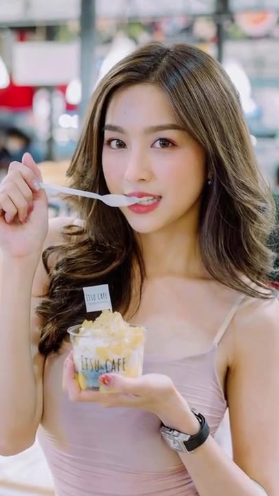 Mintra Sexy Thai Model