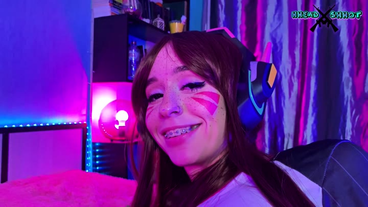 Alice Bong DVA Sucks Big Dick And Fucks In The Ass