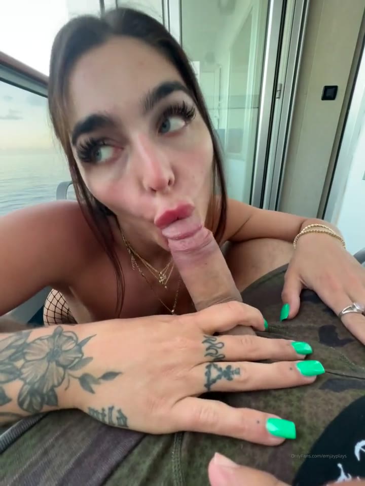 Emily Rinaudo Boat Sex