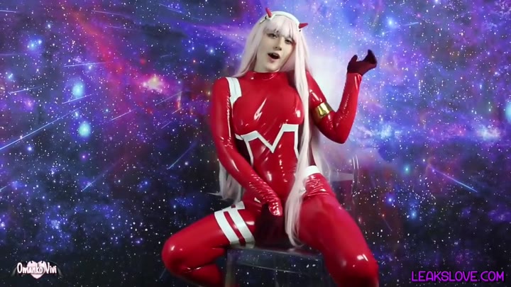 OmankoVivi – Cosplay Sissification Zero Two