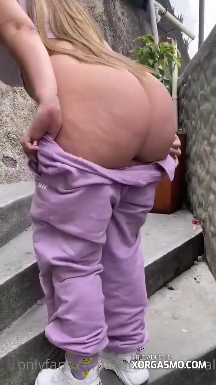 Isabela Ramirez Naked in Public