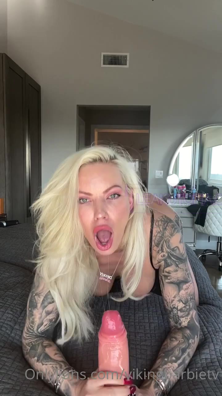 Viking Barbie Tries Out Her New Huge Dildo