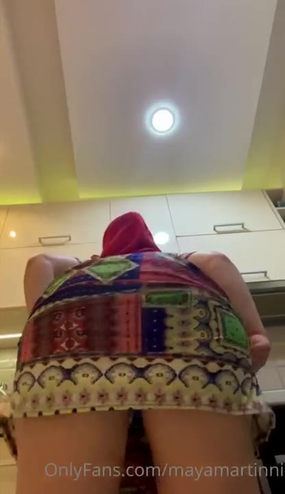 Mayamartinni Flaunts Booty in OnlyFans Part 3