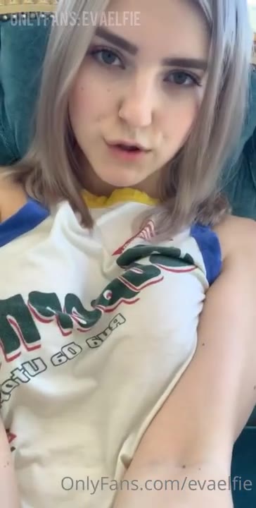 Eva Elfie’s Sensual Onlyfans Masturbation Scene