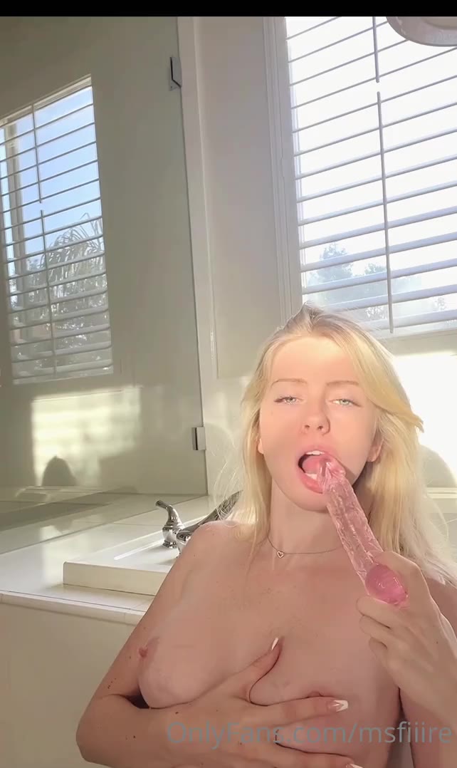 MsFiiire Dildo Fuck Video Leaked