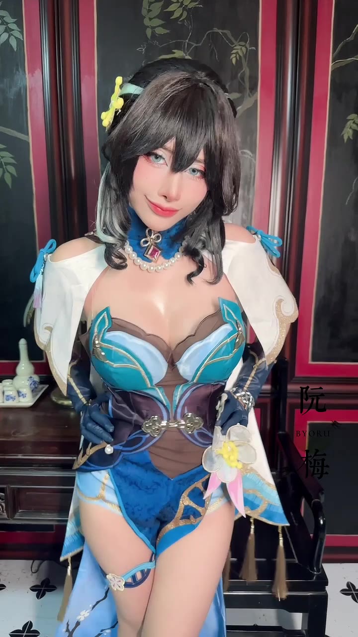 gunSexxy and
Ruan Mei – HonkaiStar: Cosplay Seduction