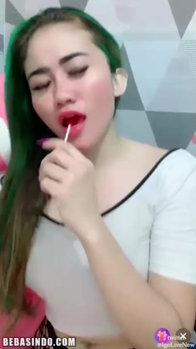 Intense Asian Pleasure with Mei Yien in Explicit Chocolate Delight