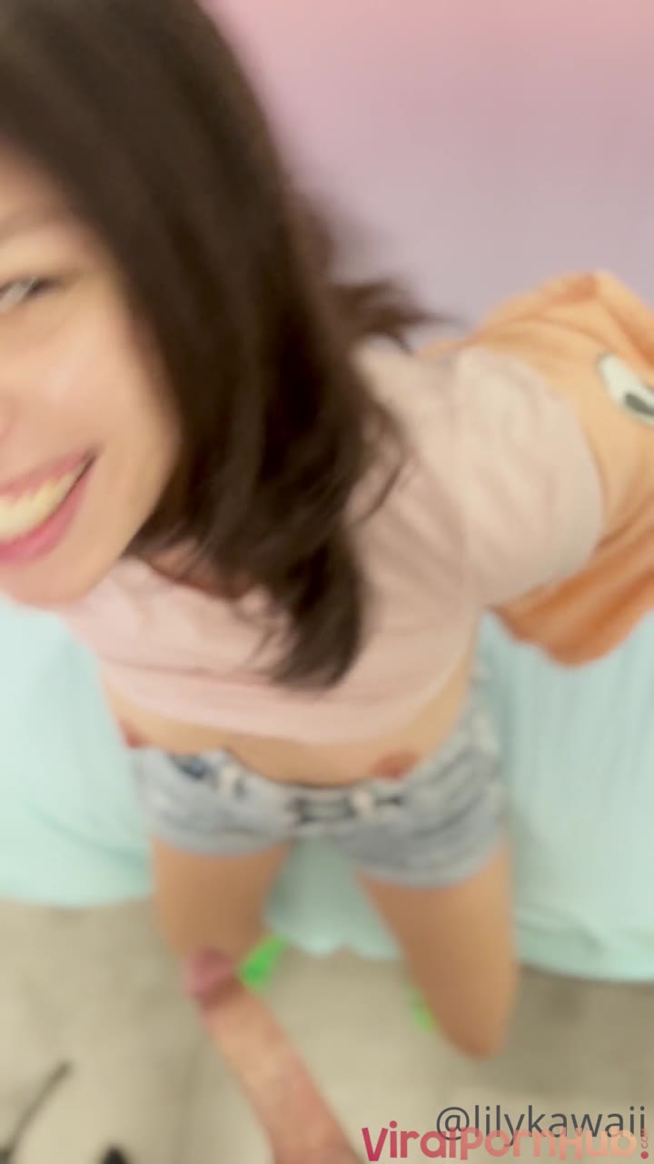 Lilykawaii Takes Huge Cumshot After Deep Fuck Video