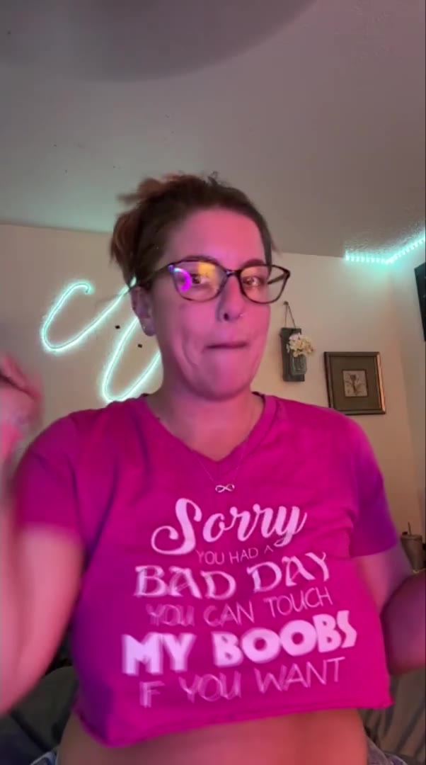 Y3s daddyyy Milf Flashing Tits Fake Dono Banned Twitch Video