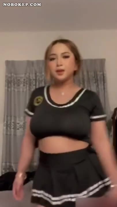 Bokep Indo Xixi Cosplayer Toge Busana Seragam Jepang