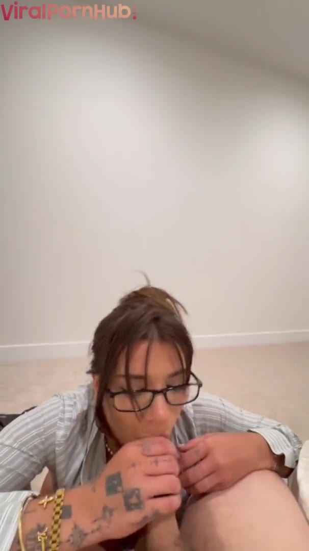 Arikytsya POV Blowjob And Got Creampie Fuck in Missionary Position