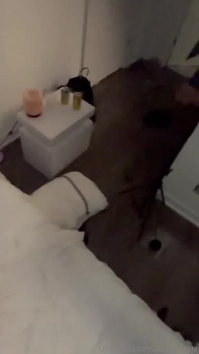 WaifuMiia and Bunni Emmie Onlyfans Video