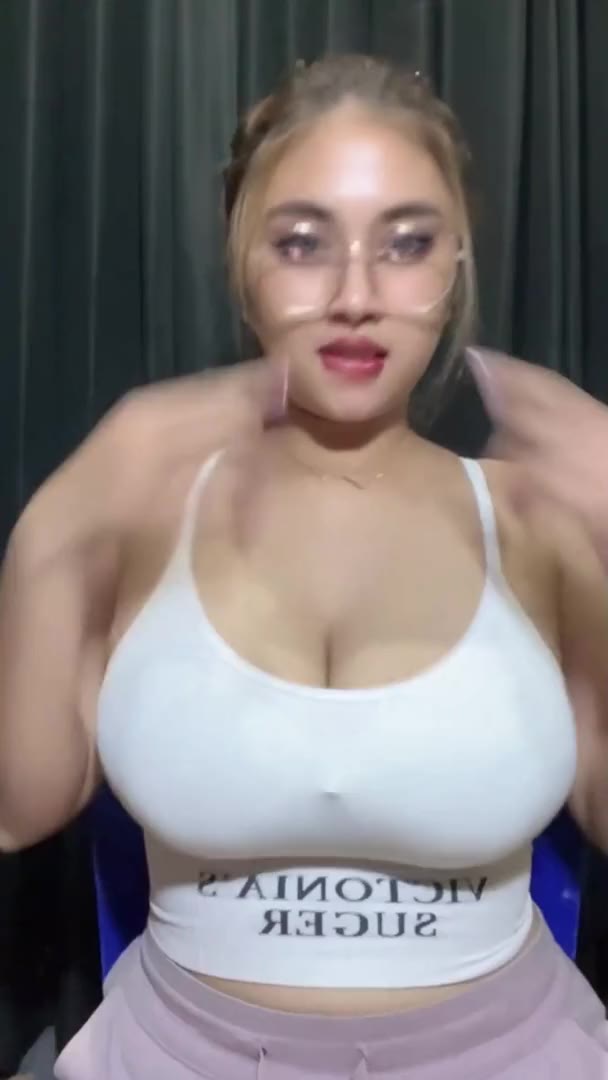 Watch Ayu Toge Basah Montok Bikin Pascol Sange