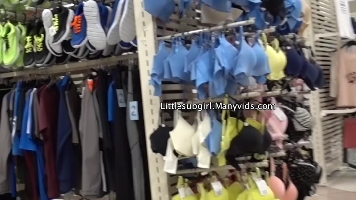 Watch Littlesubgirl – Shopping in tiny shorts