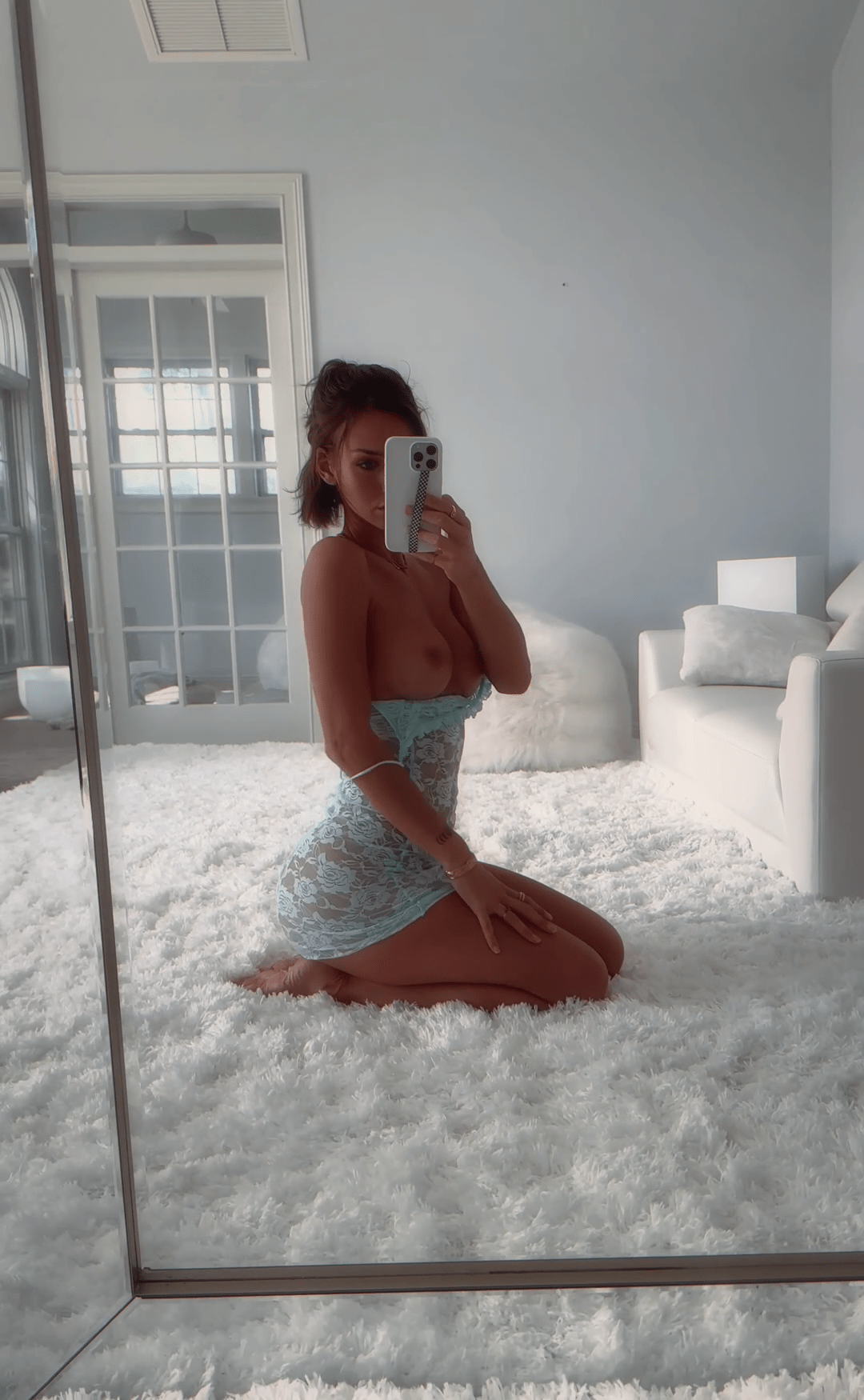 Watch Rachel Cook Fully Naked in Mirror Video Leaked
