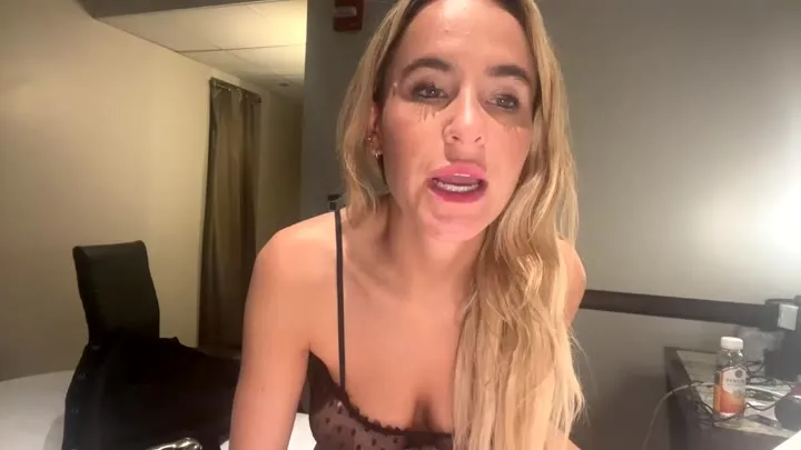 Watch chaturbate tinychanellove 202402161241