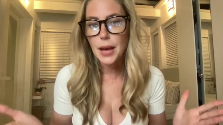 Watch Diora Baird Nipslip Livestream