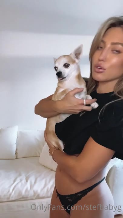 Watch Stefanie Knight’s Seductive Striptease Leaked