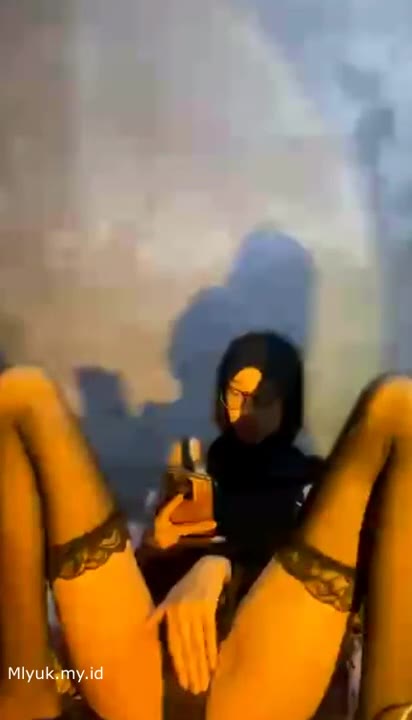 Watch Panya Jilbab Teases with Juicy Melons