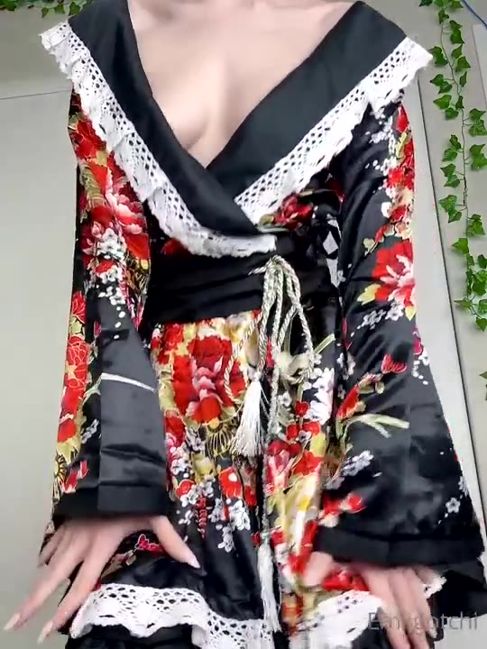 Watch emiigotchi Nude Teasing Video Leaked
