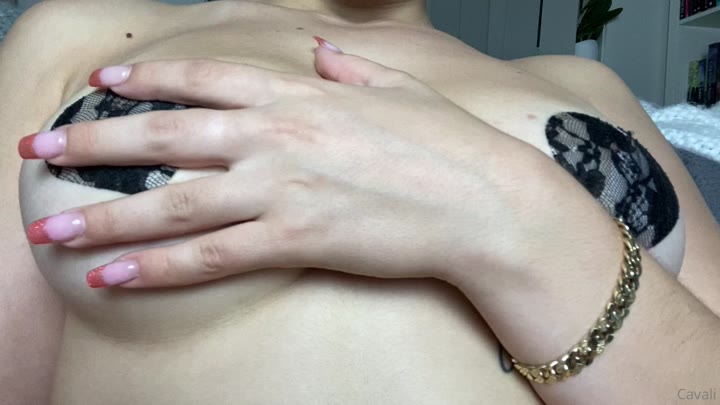 Watch Lilith Cavaliere Nipples Reveal Onlyfans
