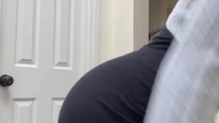 STPeach Spanks Ass in New Video