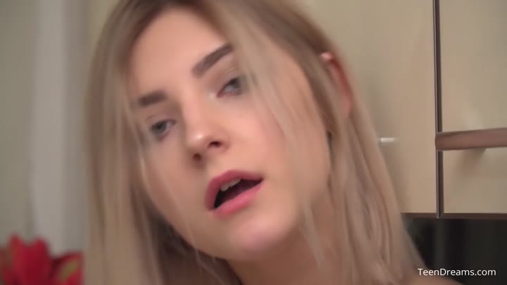 Watch Eva Elfie – Whipped Cream Pussy