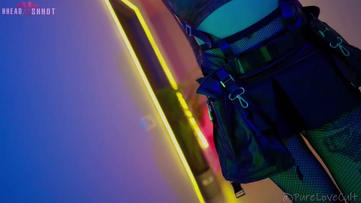 Watch AliceBong DP Strapon Action with Cuberpunk Sluts
