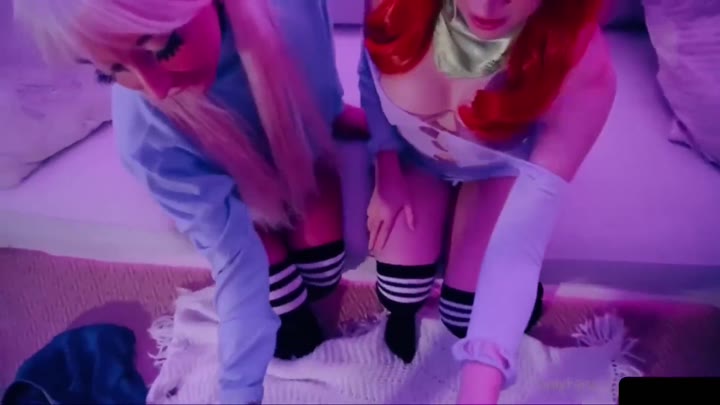 Watch Bronwin Aurora and Waifumiia threesome