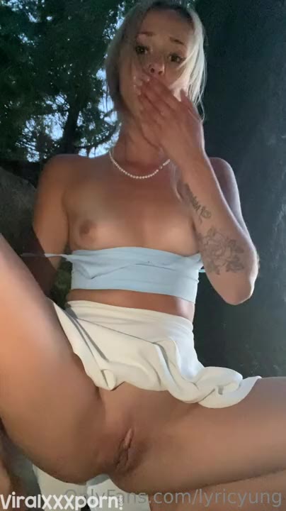 Watch Lyricyung Playing Her Nude Pussy Onlyfans Video