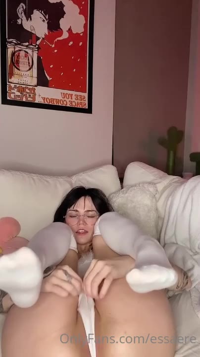 Watch Essaere Onlyfans Masturbating Sexy Lingerie Photos And Video