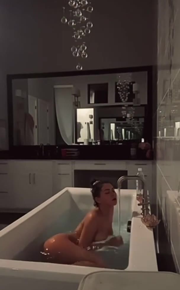 Watch Mirasjuice Nude Onlyfans Mira Twitch Sexy Photos And Video