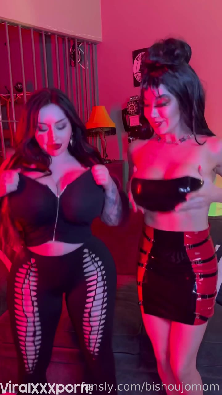 Watch Bishoujomom Squeezing Massive Boobs With Lesbian Fansly Video