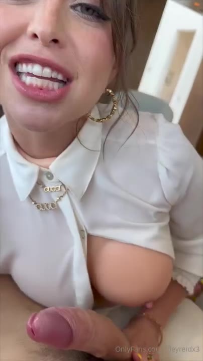 Watch Riley Reid Squirting All Over POV OnlyFans Video Leaked