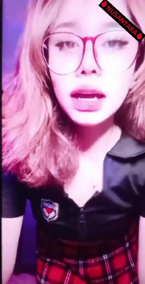Watch Amirah insyirah bigo twerk