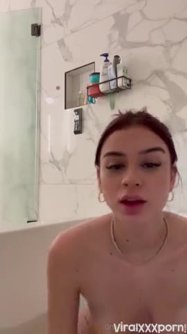 Watch Andiegen Masturbating in the Bathtub Onlyfans Porn Video