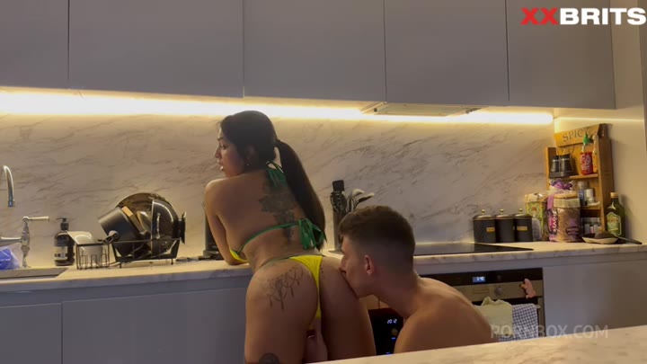Watch Yasmina Khan Taking Brady Bud’s Huge Cock On Kitchen Counter