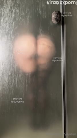 Watch Yuyuhwa Show Off Her Ass In A Steamy Shower Video