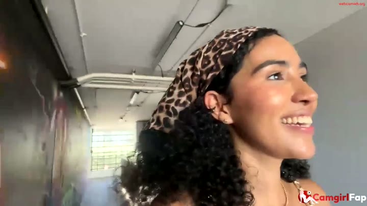Watch amnie  Outdoor Stream & Petite Nude Body Show Chaturbate