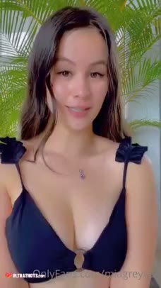 Watch miagreyxox’s first anal session